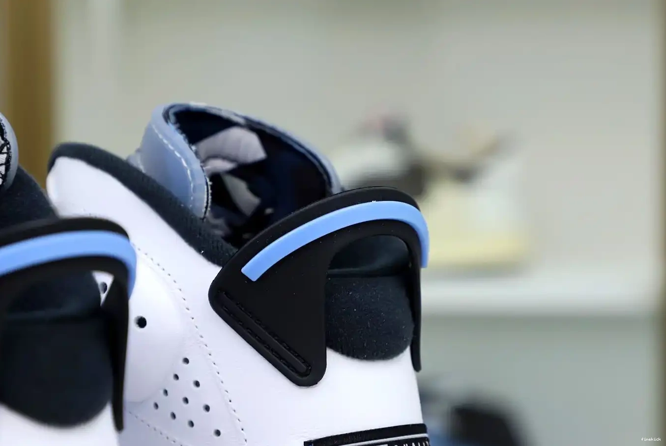 AIR 'UNC HOME' 6 RETRO JORDAN 0420